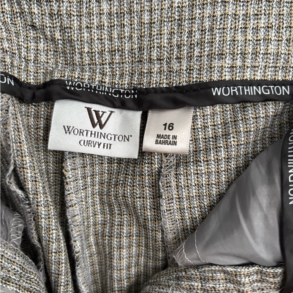 ⭐️$4 when bundled- Worthington Curvy Fit Trousers